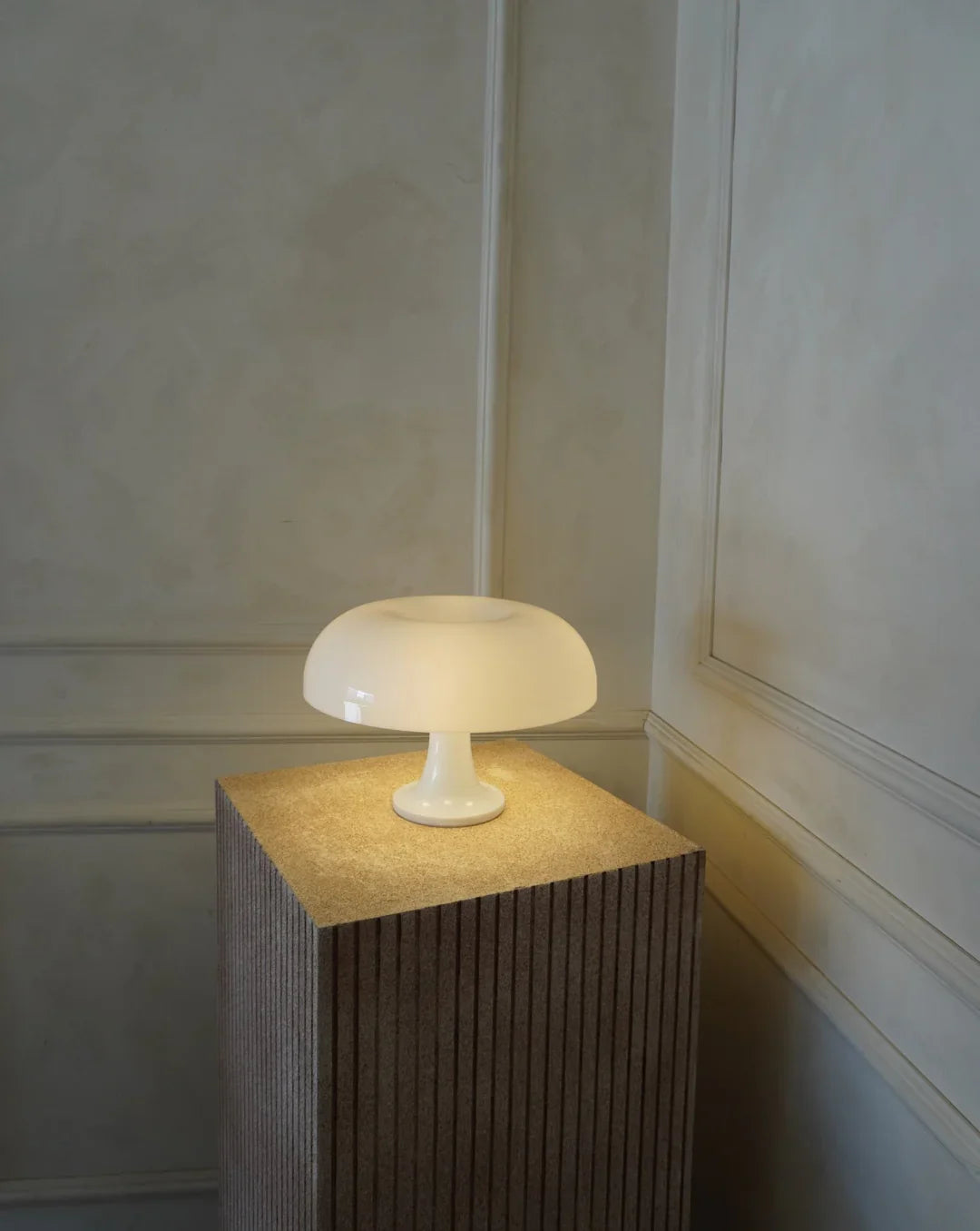 RetroVibe Mushroom Lamp