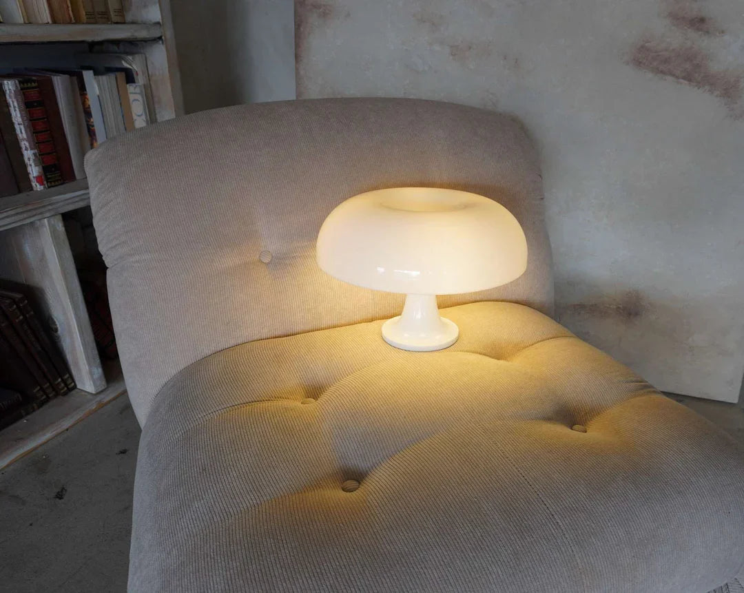 RetroVibe Mushroom Lamp